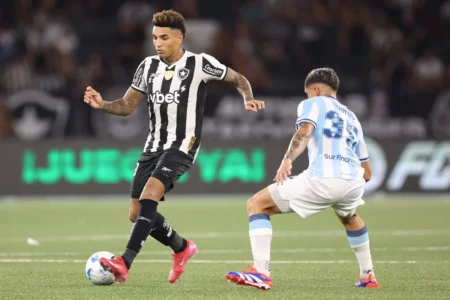 Veja se o Botafogo joga ao vivo com narração em português: Globoplay, Premiere, TNT Sports e Prime Video