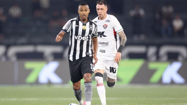 Botafogo entra em campo com transmissão aberta hoje