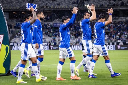 Veja se dá para assistir ao Cruzeiro ao vivo por este app de futebol: SofaScore, Premiere, Globoplay e 365Scores
